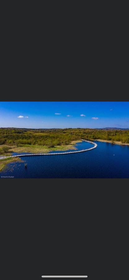 Lough Key Luxury Riverfront Apartment Cootehall Esterno foto