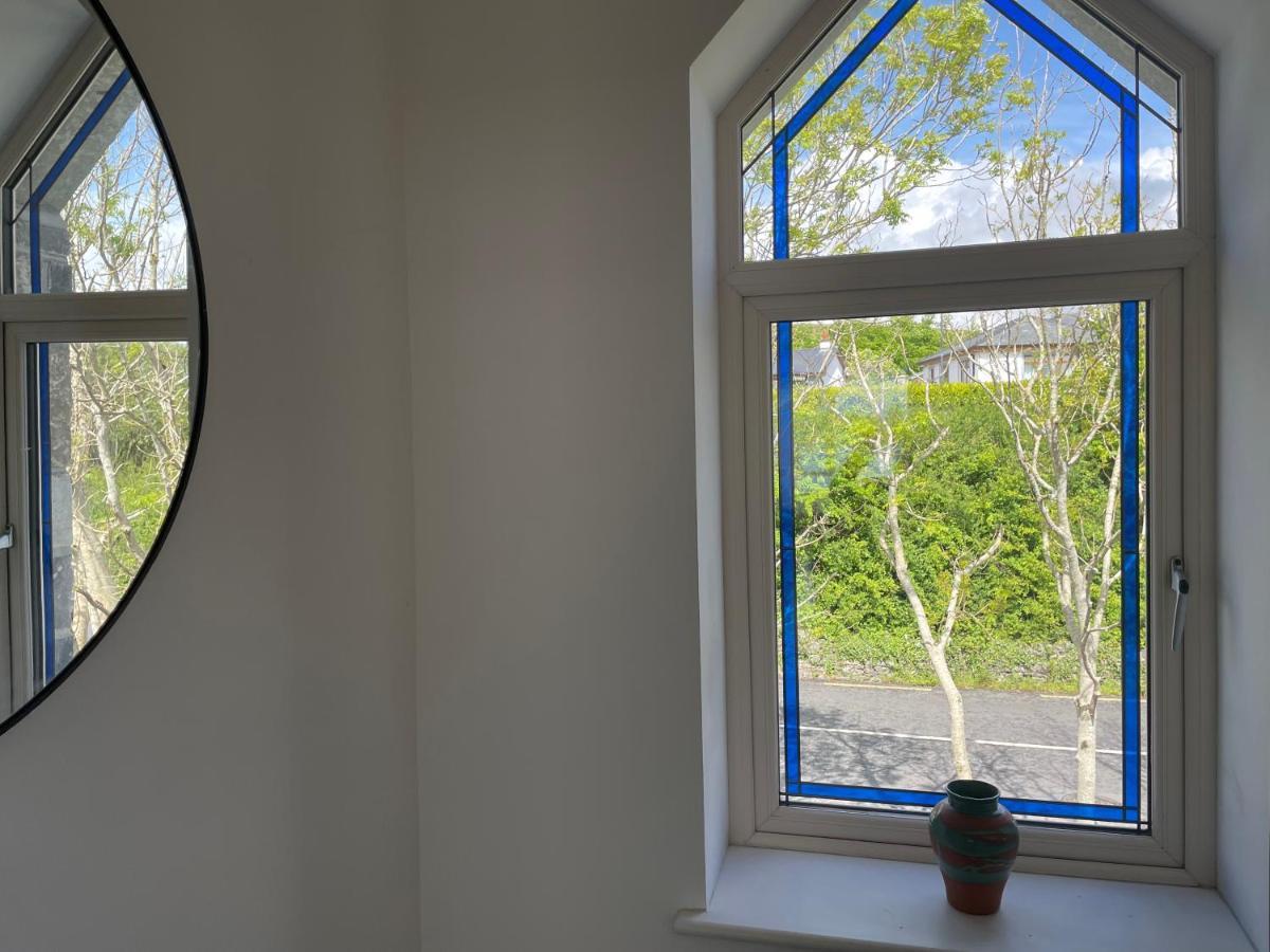 Lough Key Luxury Riverfront Apartment Cootehall Esterno foto