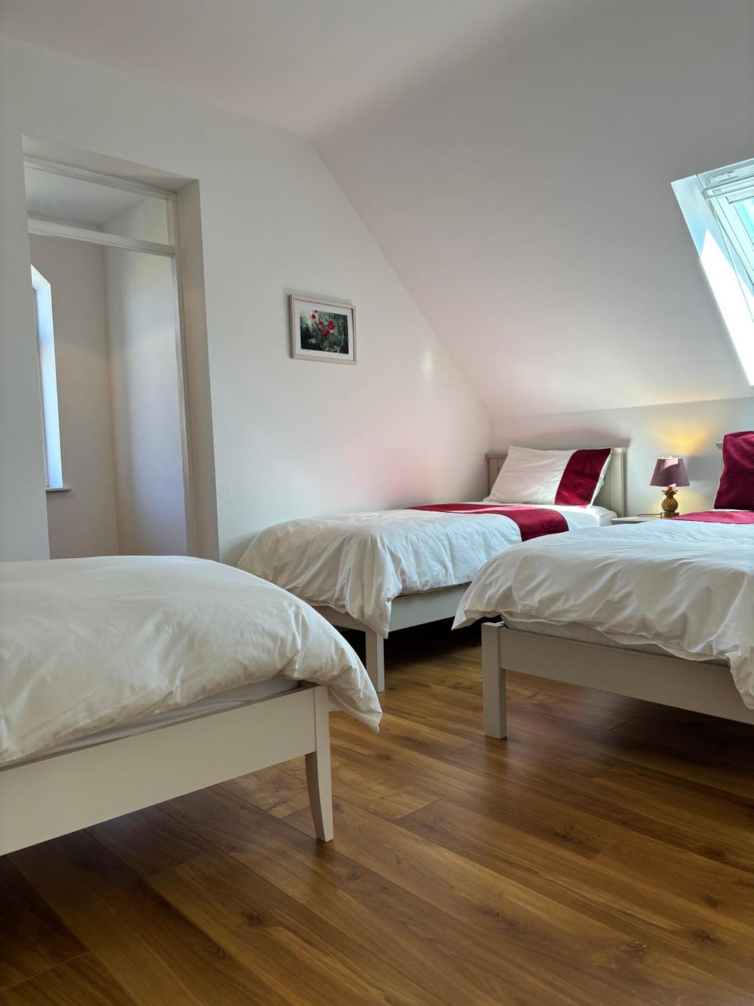 Lough Key Luxury Riverfront Apartment Cootehall Esterno foto